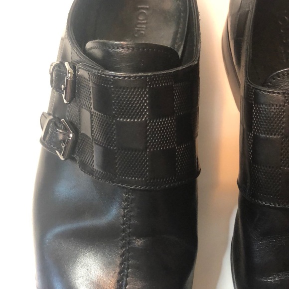 Men’s Louis Vuitton shoes - Picture 2 of 8